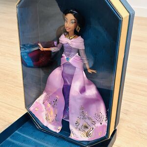Disney Princess Collector Radiance Collection Jasmine Doll Aladdin Purple Dress
